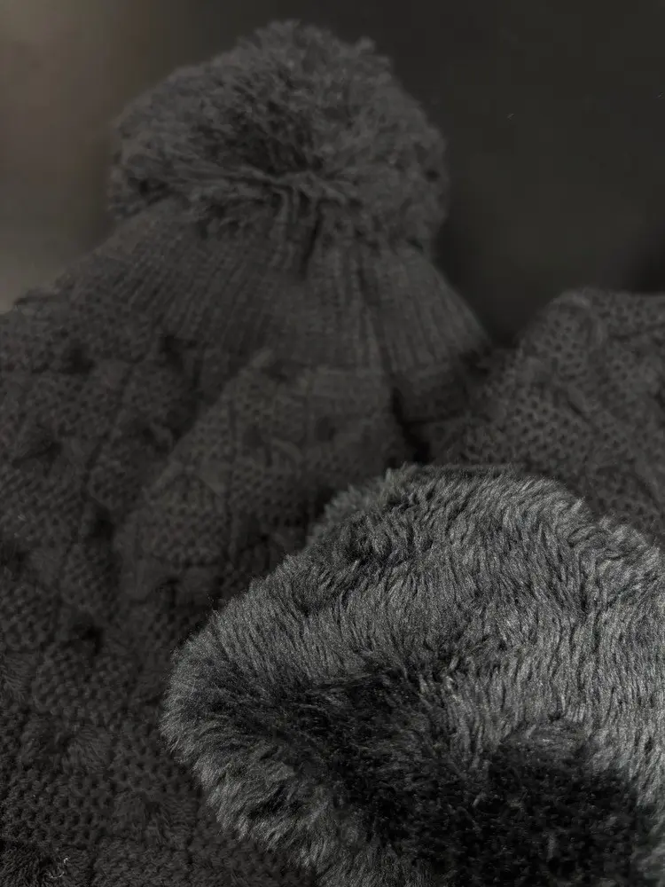 کلاه بافت منگوله