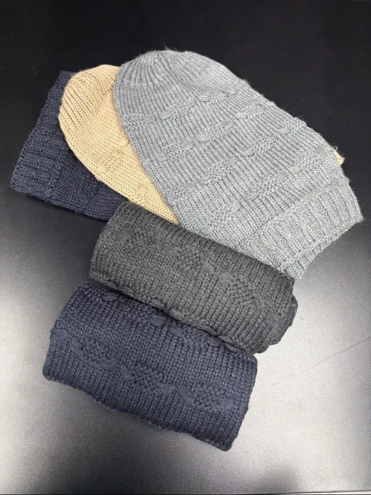 کلاه بافت بلند